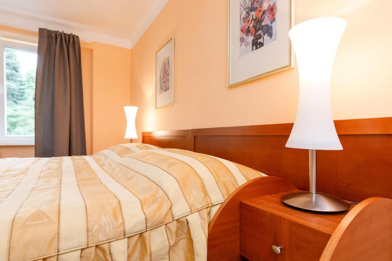 Apartments Tgm 11 Κάρλοβι Βάρι Εξωτερικό φωτογραφία