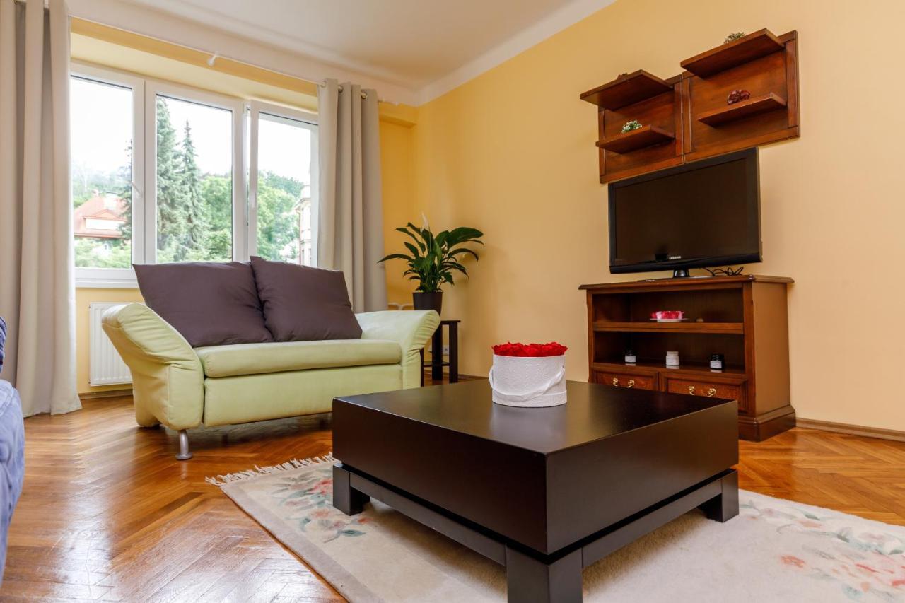 Apartments Tgm 11 Κάρλοβι Βάρι Εξωτερικό φωτογραφία
