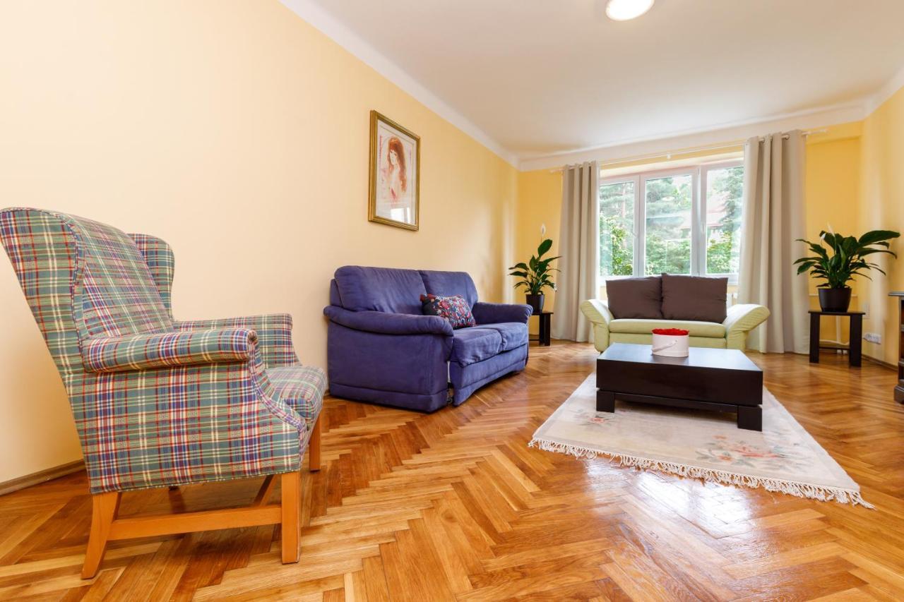 Apartments Tgm 11 Κάρλοβι Βάρι Εξωτερικό φωτογραφία