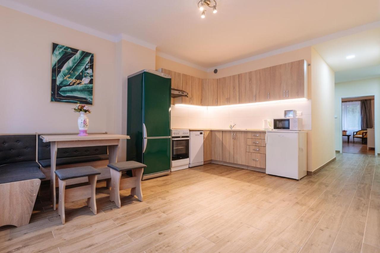Apartments Tgm 11 Κάρλοβι Βάρι Εξωτερικό φωτογραφία