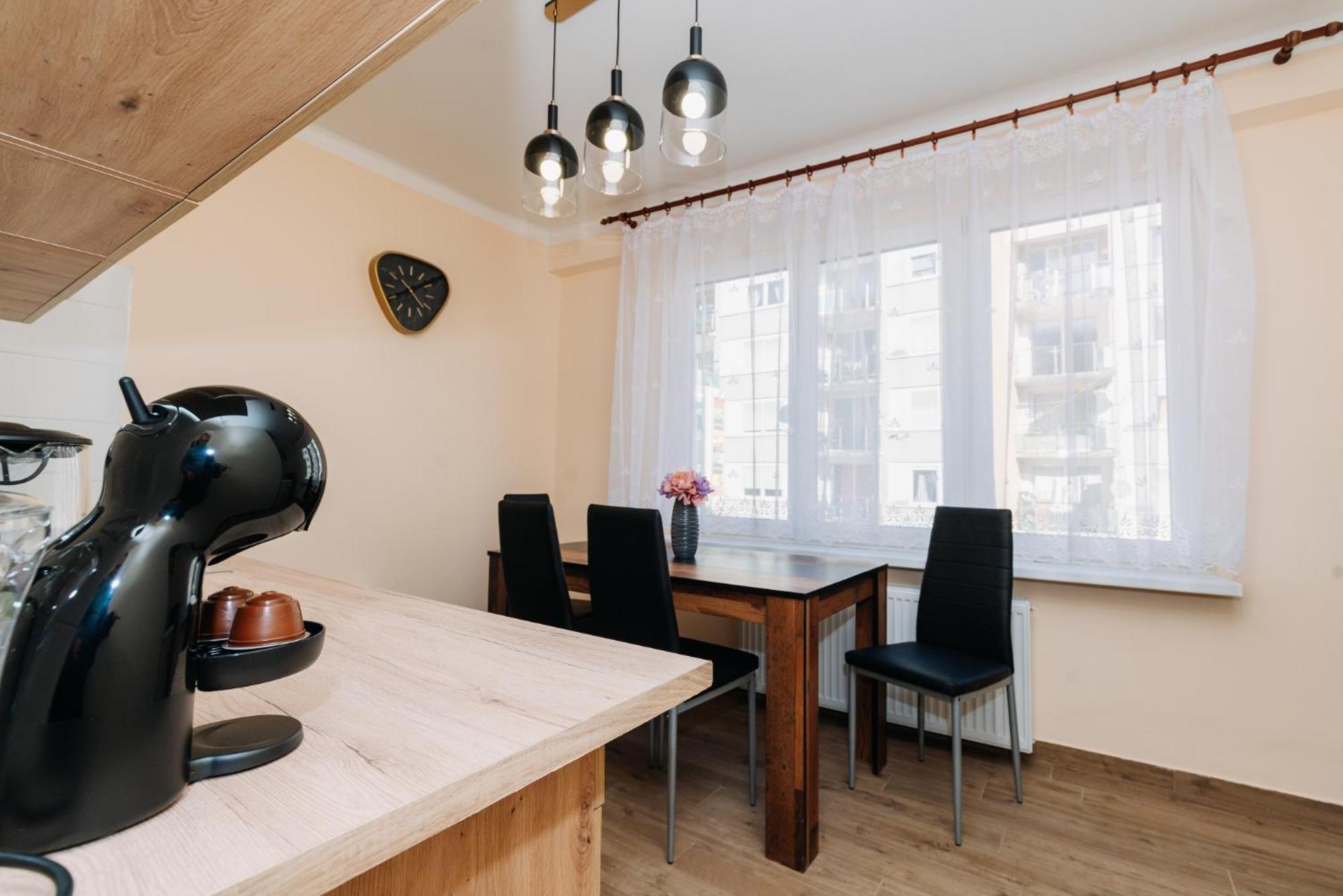 Apartments Tgm 11 Κάρλοβι Βάρι Εξωτερικό φωτογραφία