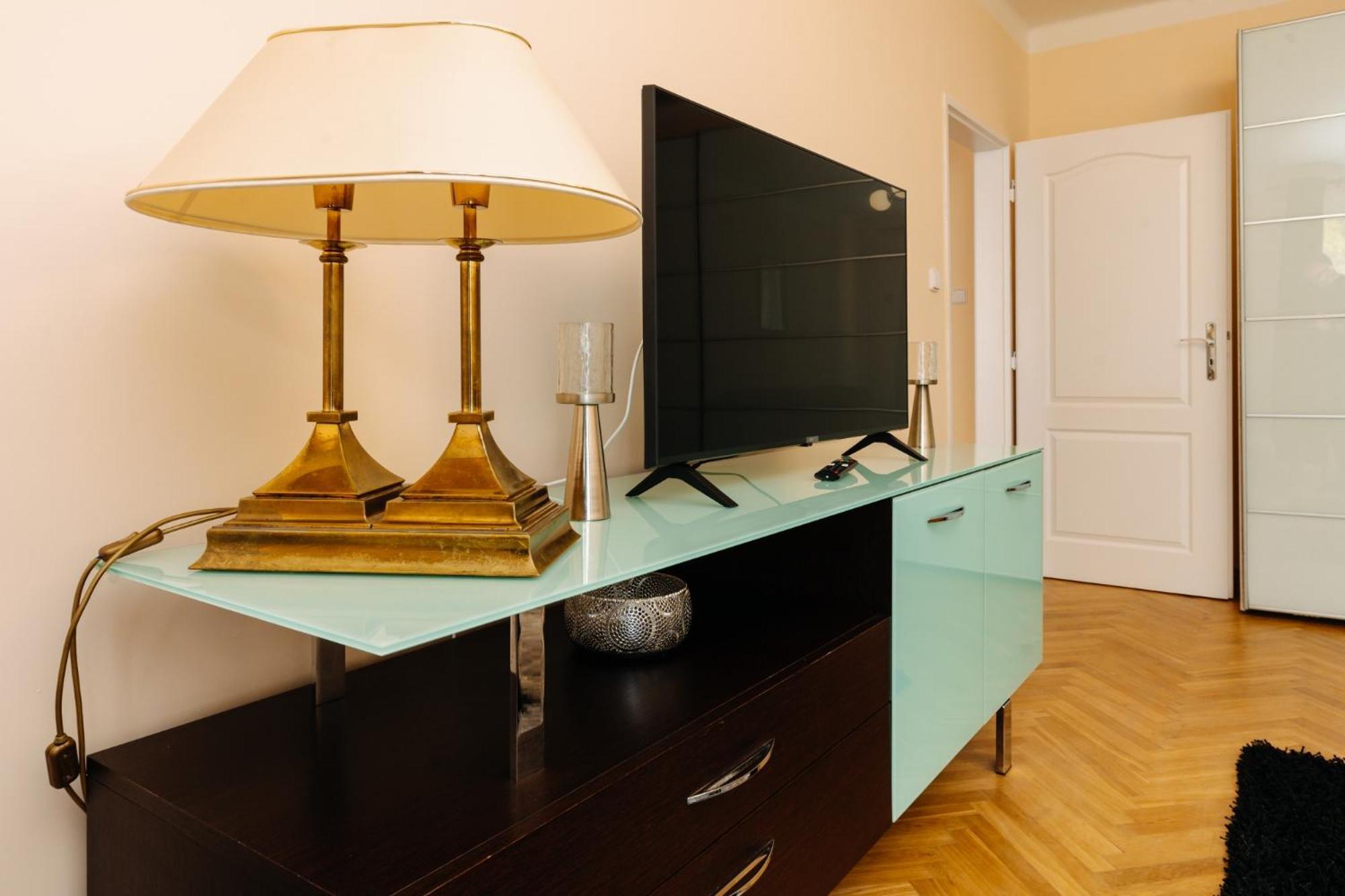 Apartments Tgm 11 Κάρλοβι Βάρι Εξωτερικό φωτογραφία