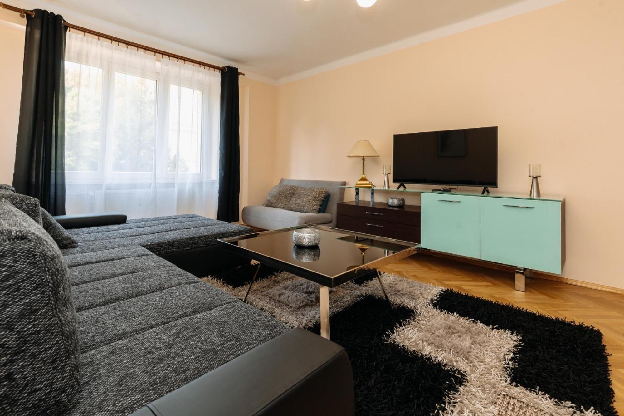 Apartments Tgm 11 Κάρλοβι Βάρι Εξωτερικό φωτογραφία